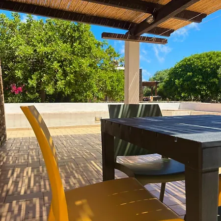 Ciuri Di Dammusi Vakantiehuis